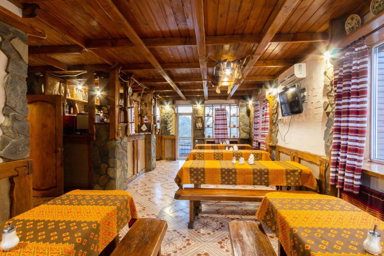 Hotel У Мар'Яни І Назара Yaremche Exterior foto