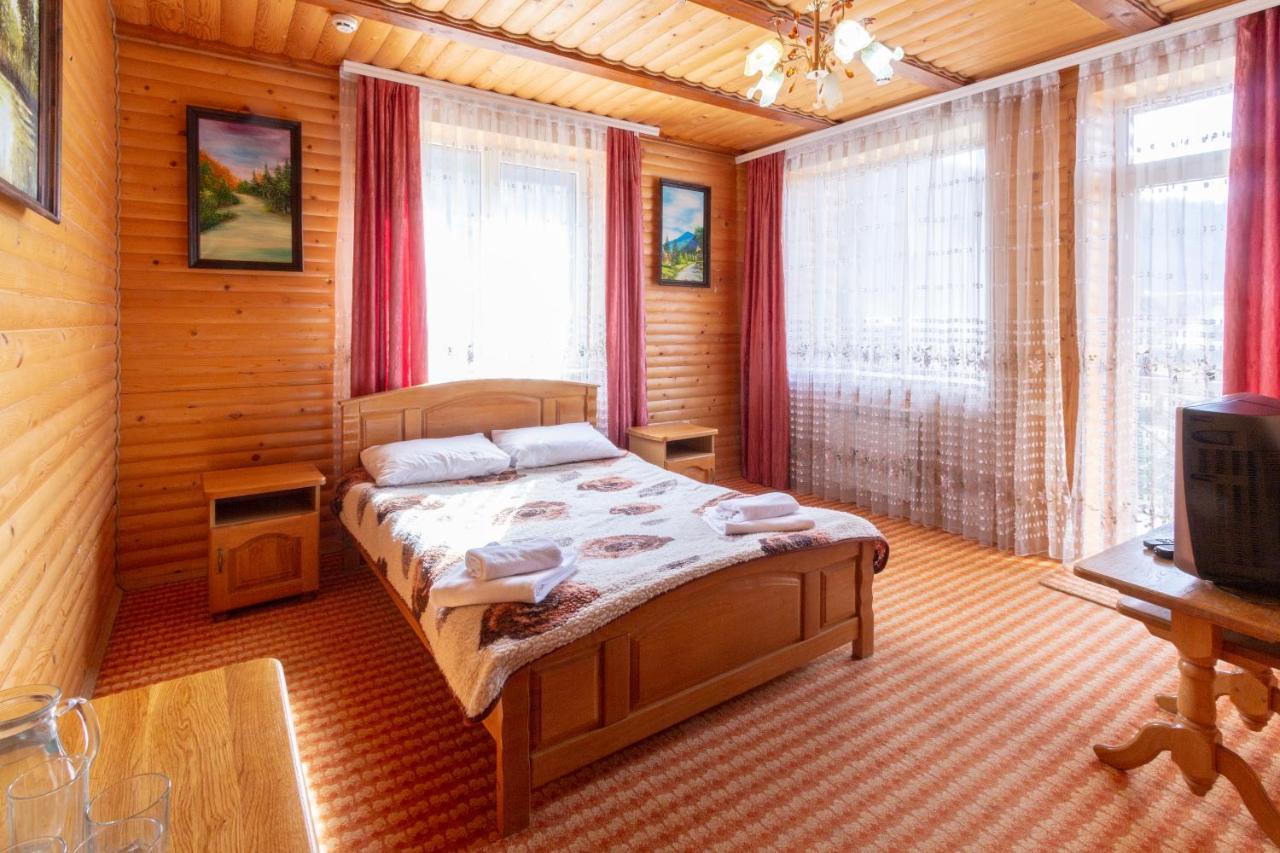 Hotel У Мар'Яни І Назара Yaremche Exterior foto