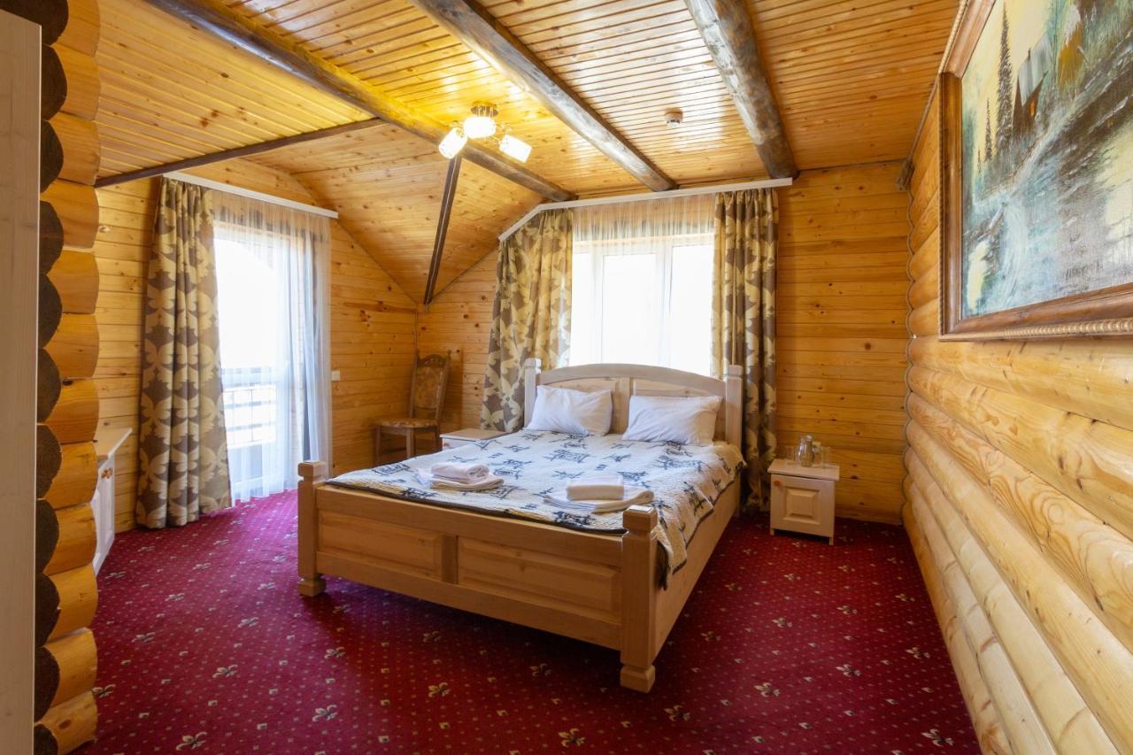 Hotel У Мар'Яни І Назара Yaremche Exterior foto